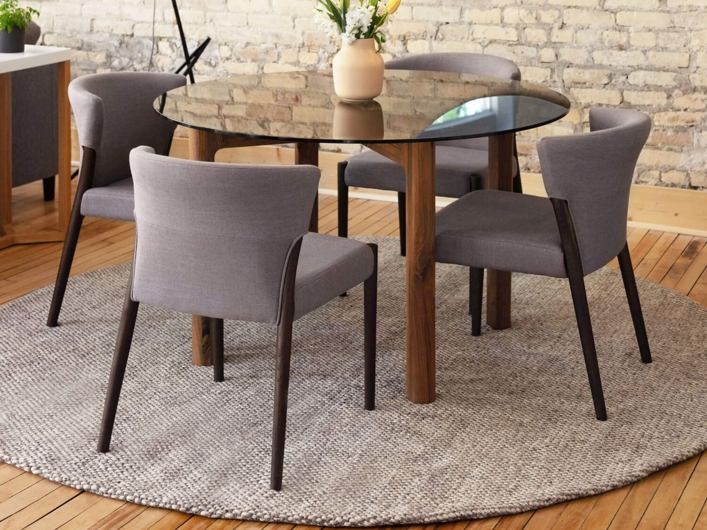 Bila Round Rug