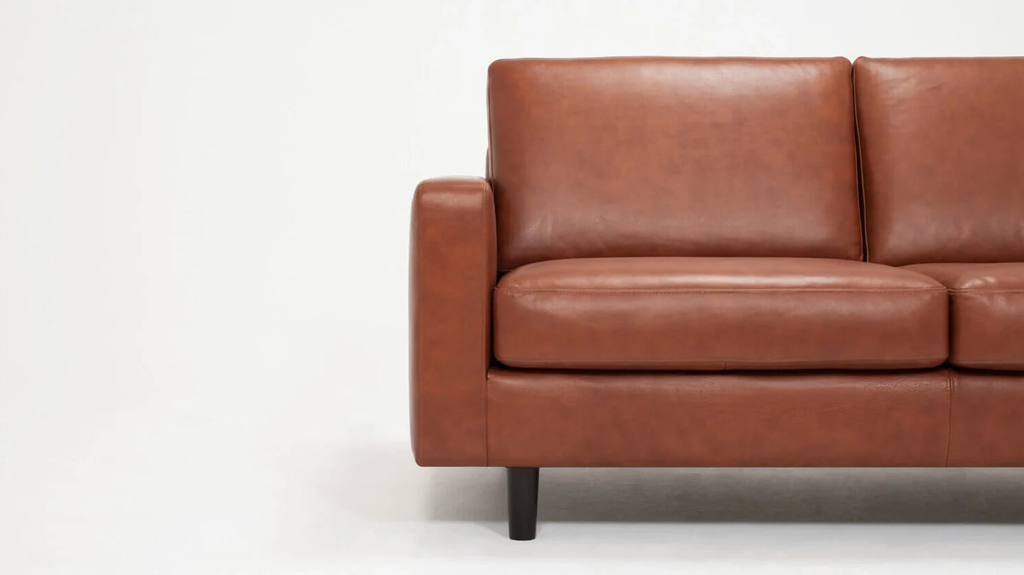 Oskar Loveseat