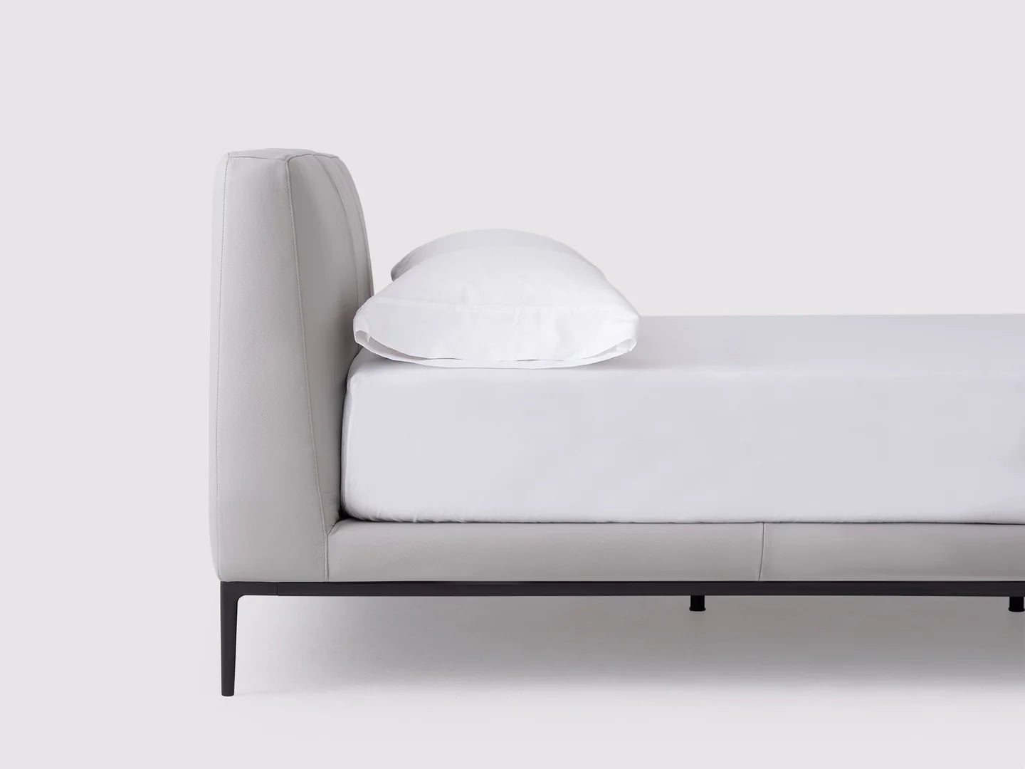 Oma Bed