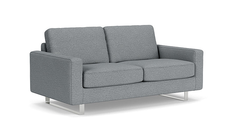 Oskar Loveseat
