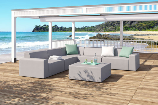 Rhodes Outdoor Hocker