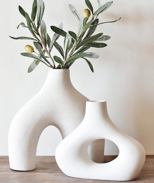 Carrot's Den Ceramic Donut Vase