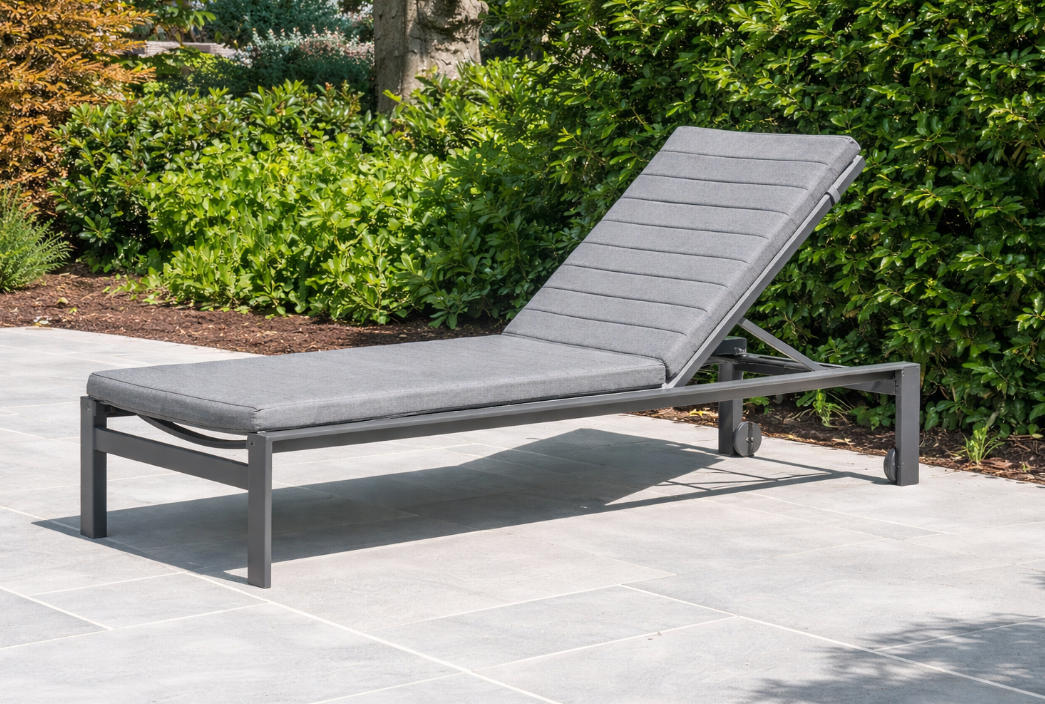 Tropic Sunbed With Wheels Anthracite