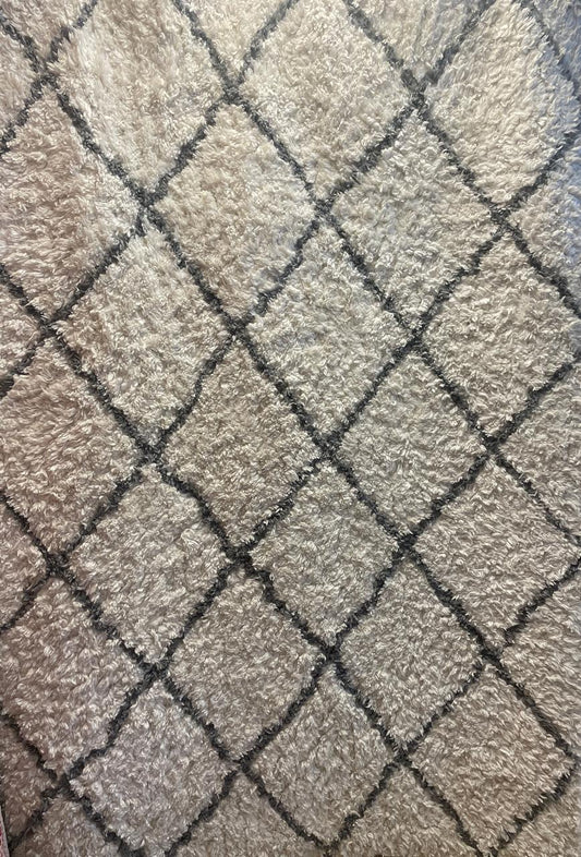 Lupus Grey And White Rug 160 x 230 cm