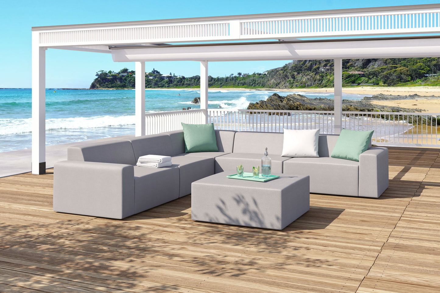 Rhodes Outdoor Hocker
